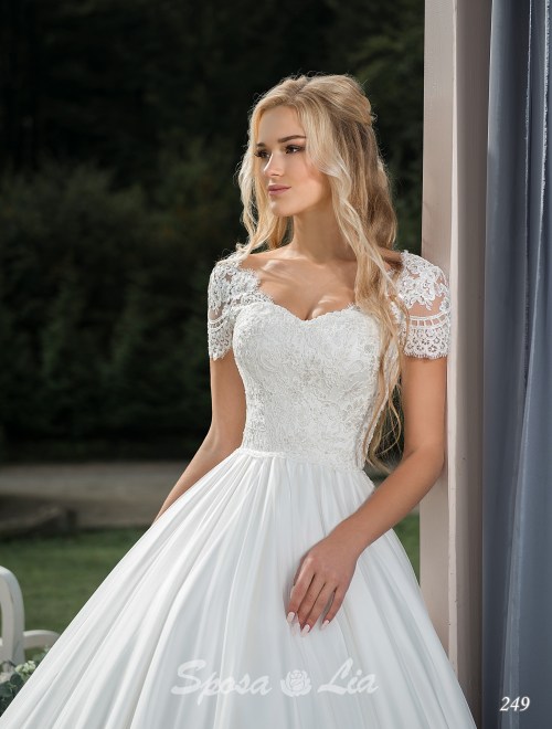 https://www.sposa-lia.com/images/stories/virtuemart/product/249       (2).jpg